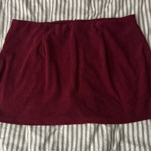 HALARA Burgundy Mini Skort